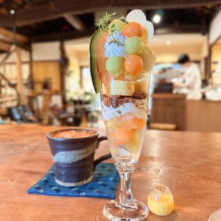 【熊谷】古民家カフェ「Y’scafe（ワイズカフェ）」で絶品メロンパフェ！本音レビューと初夏の対策